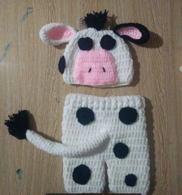 Baby Cow Crochet Set - Image 4