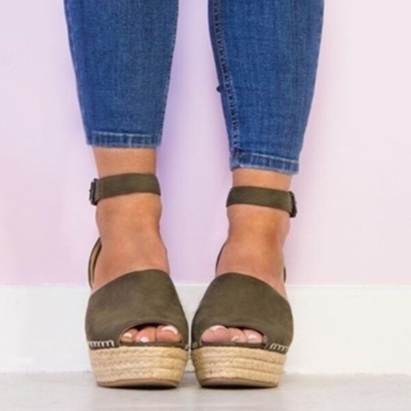 Straw hemp rope fisherman sandals - Image 3