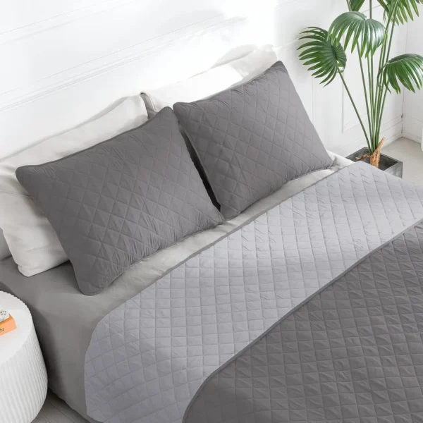 Exclusivo Full Queen Quilt Bedding Set with 4 Pillow Shams, 1 Lightweight Quilt Queen & King Size and 1 Soft Bedspread - Image 2