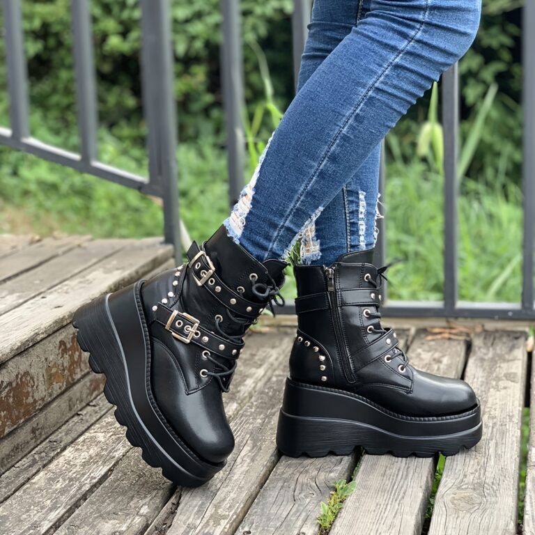 Women'S Solid Color Chelsea Booties